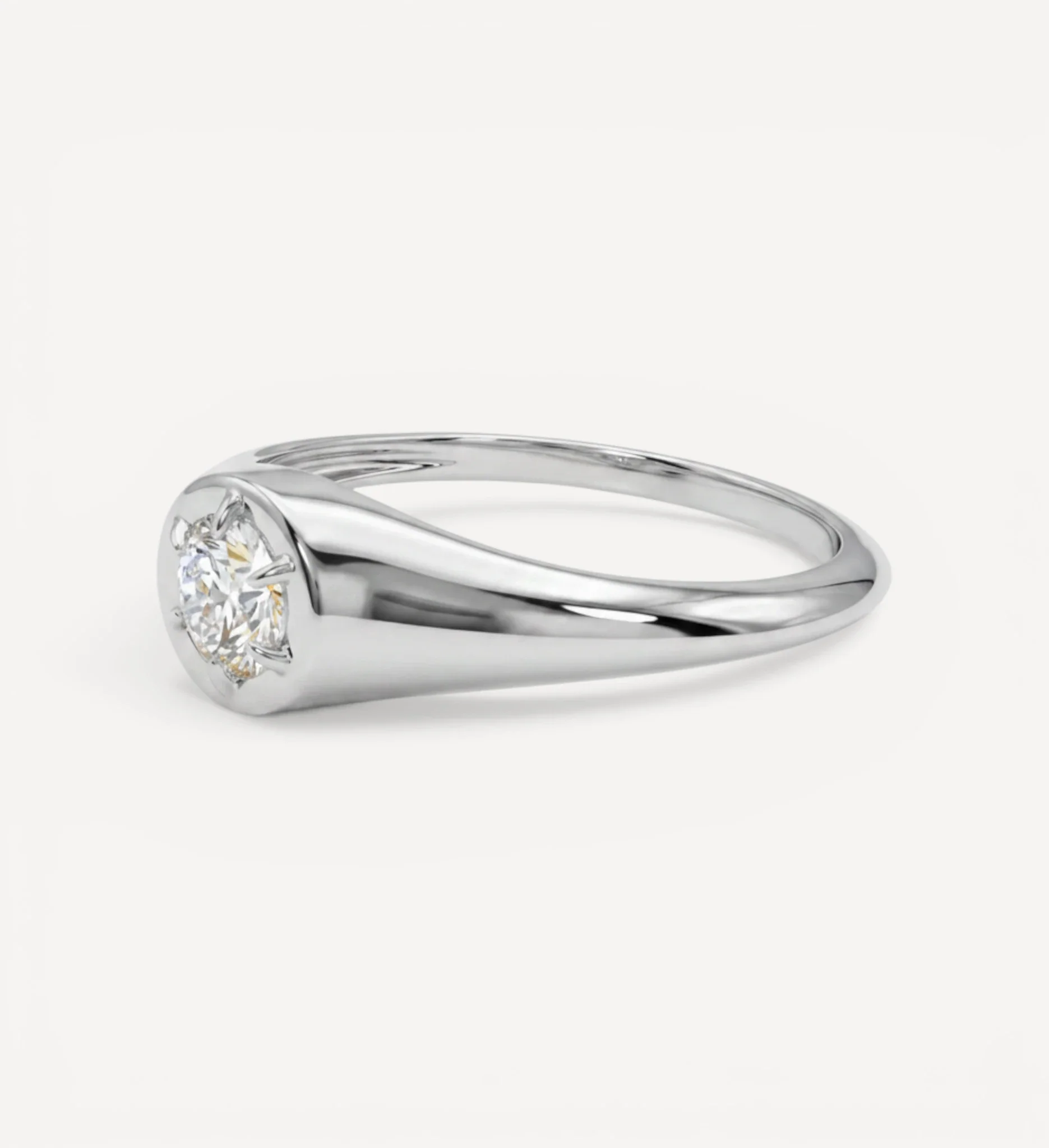 Luetta Signet Ring | 0.30ct Round Diamond - Image 7