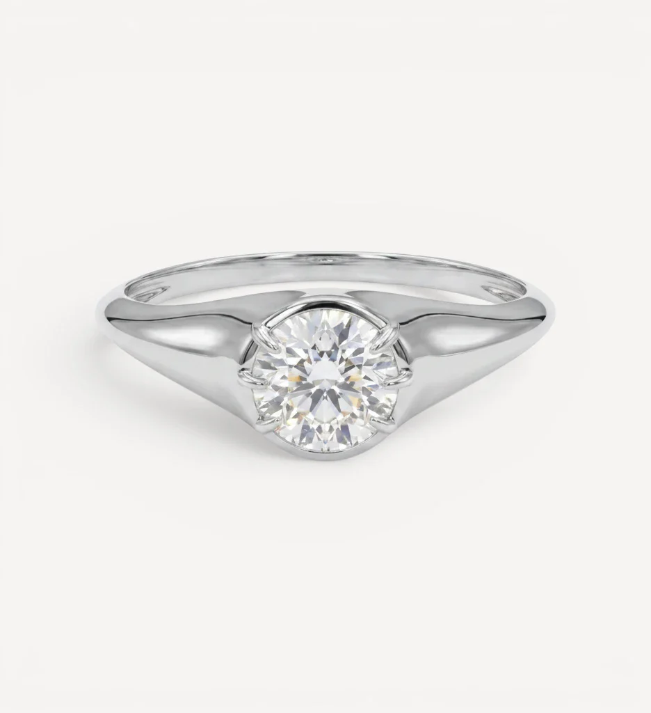 Luetta Signet Ring | 0.50ct Round Diamond - Image 7