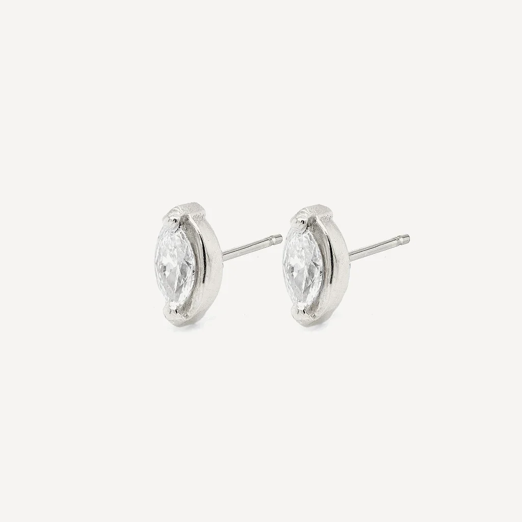 Marquise Diamond studs - Image 6