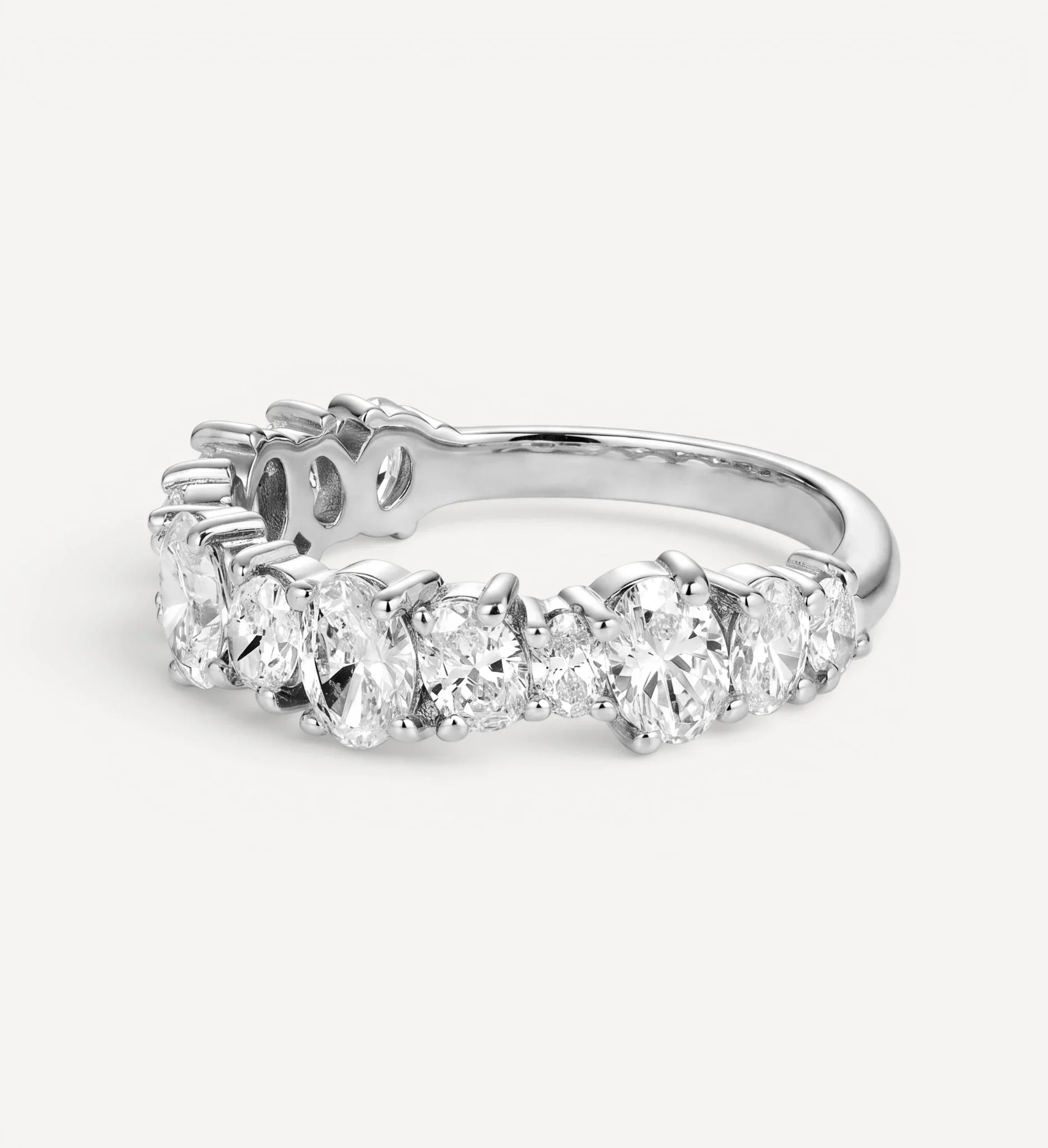 Oval Cluster Eternity ring | diamond - Image 7