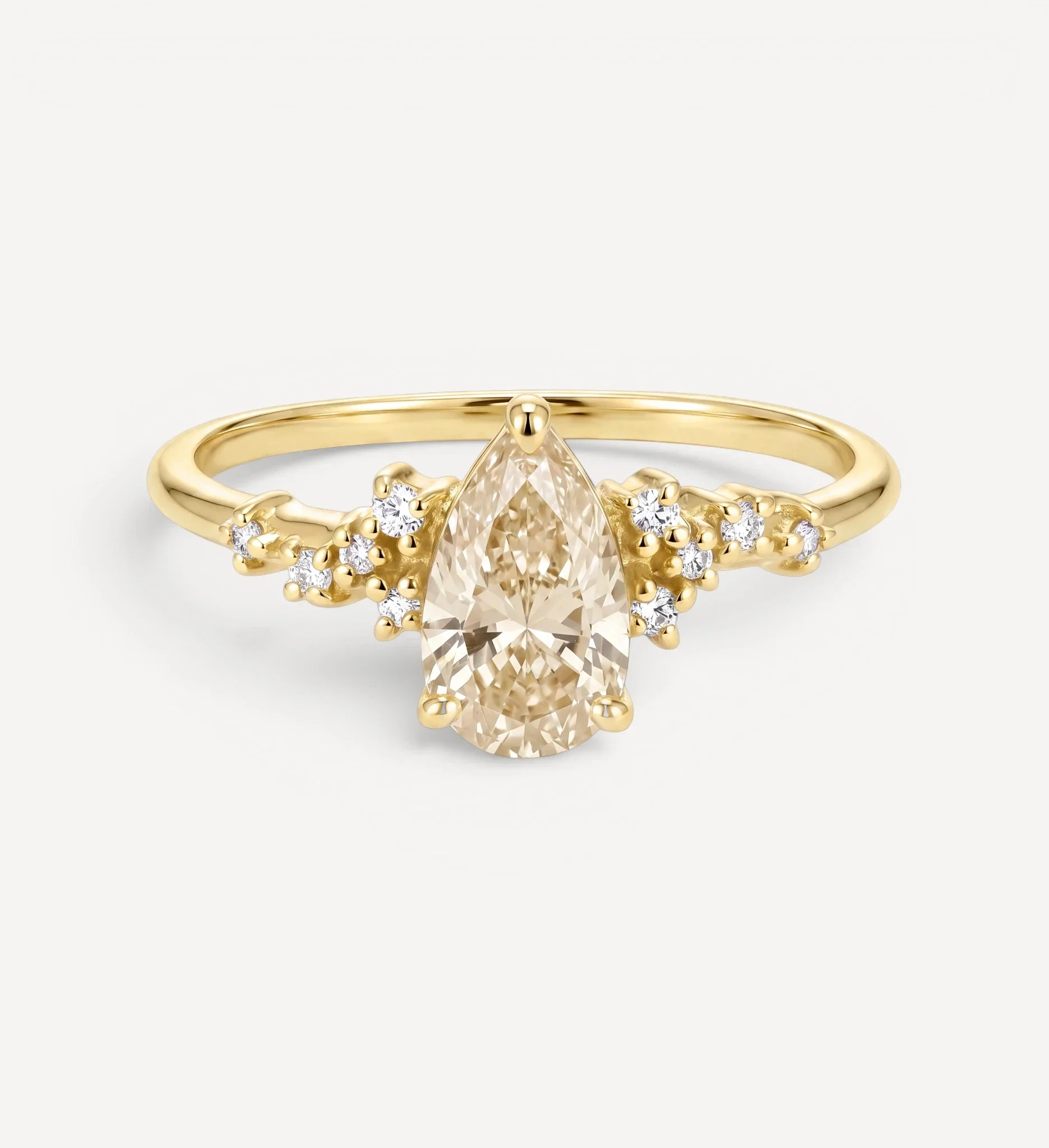 Sienna ring | pear champagne diamond