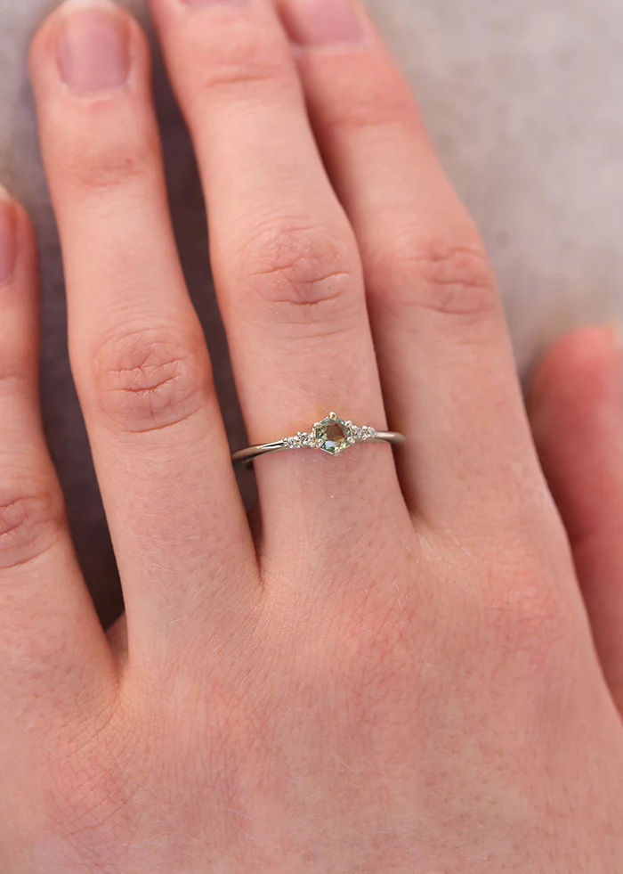 Thea | green sapphire & diamonds - Image 8