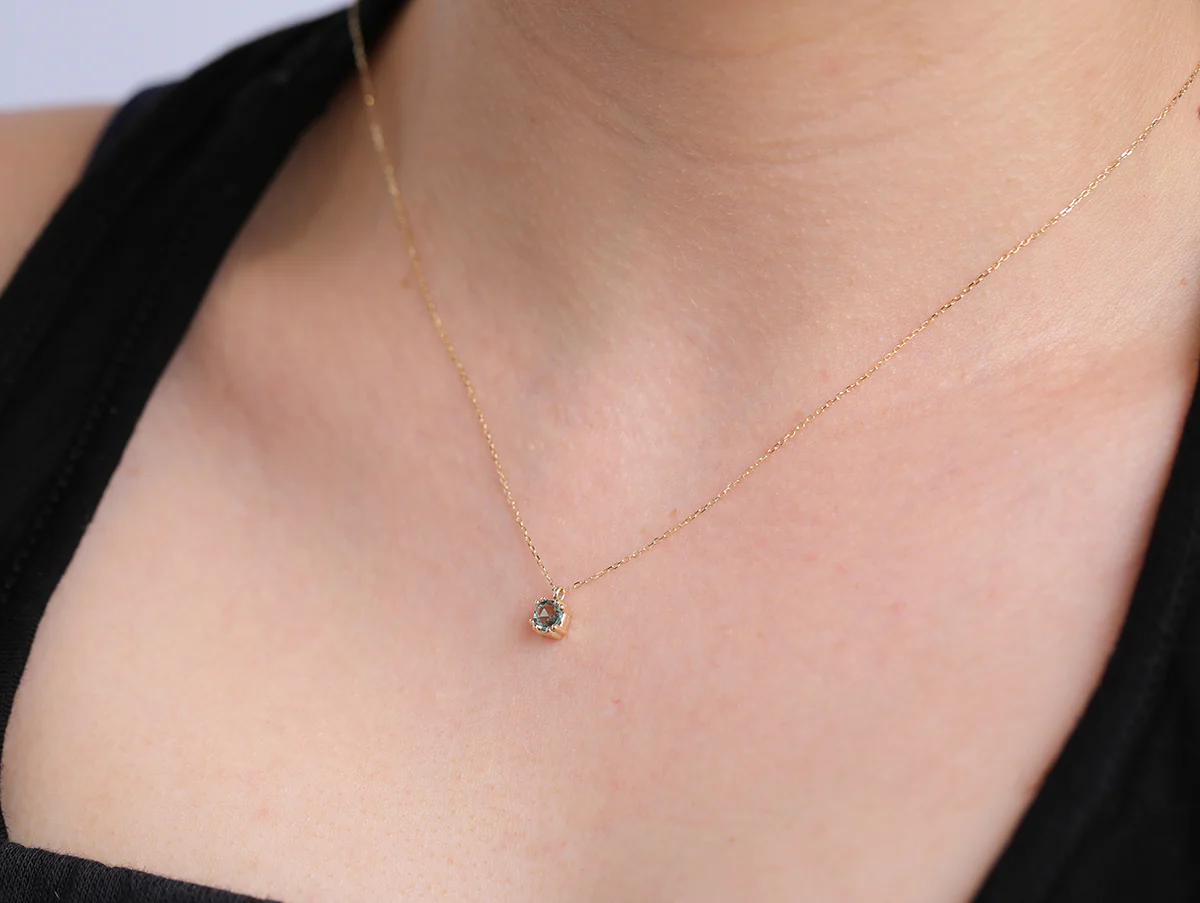 Venus necklace | green sapphire - Image 3
